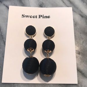 Black threaded drop earrings